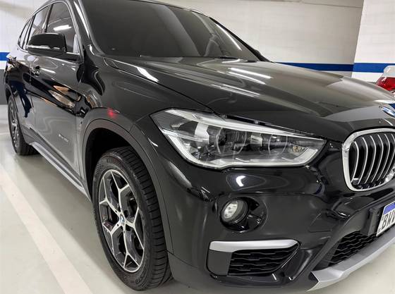 BMW X1 2.0 16V TURBO ACTIVEFLEX SDRIVE20I X-LINE 4P AUTOMÁTICO BMW X1 2.0 16V TURBO ACTIVEFLEX SDRIVE20I X-LINE 4P AUTOMÁTICO